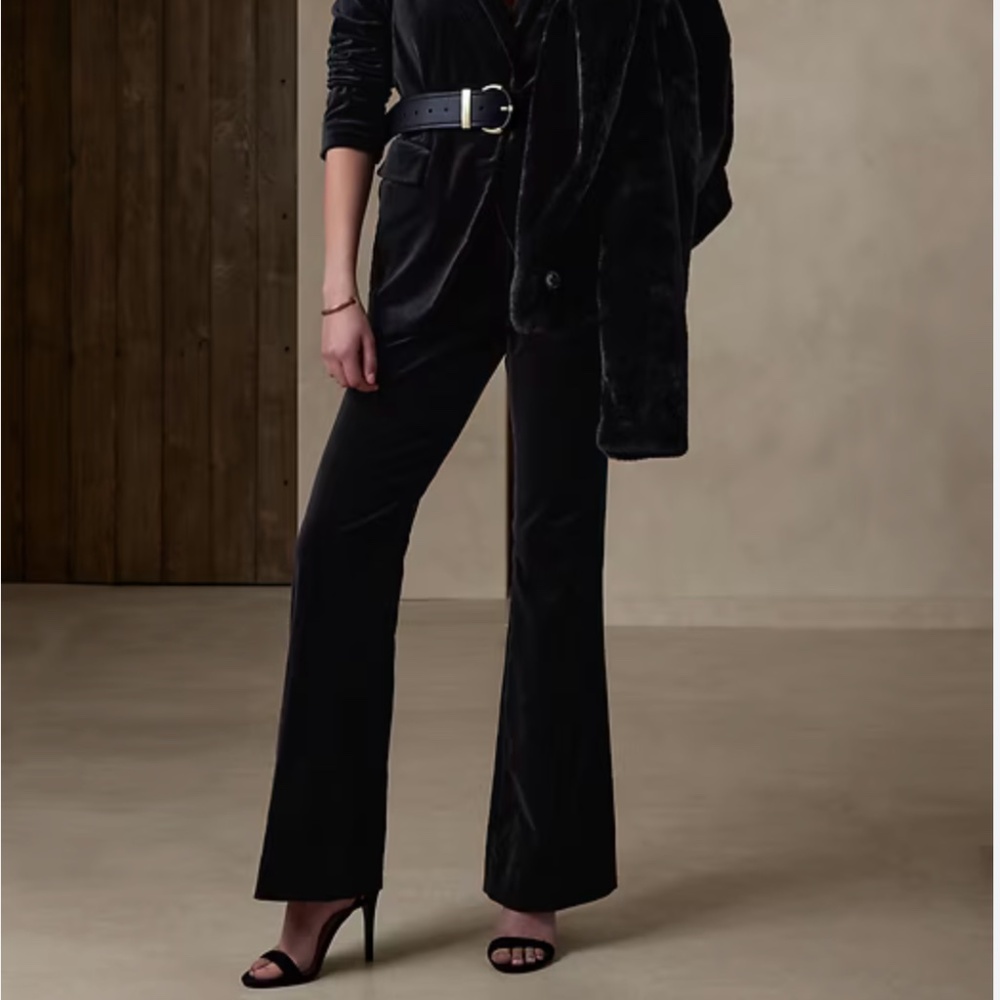Banana Republic Factory Velvet Bootcut Pant NWT